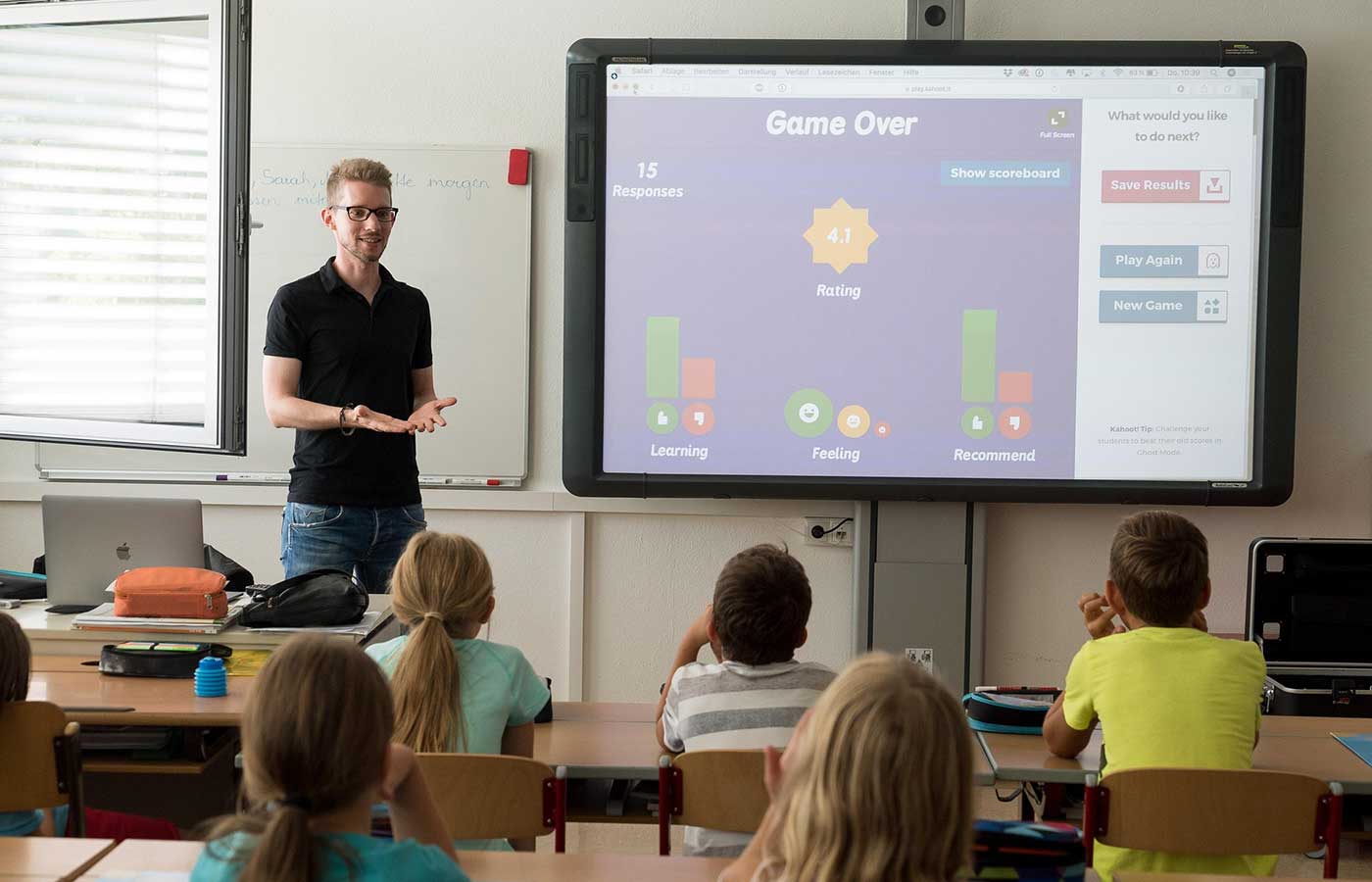 How Technology Enhances Student Engagement in Learning